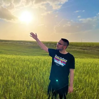 زبان‌دانی؛ جهان‌دانی - کانال Telegram
